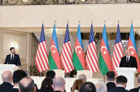 “Tramp marşrutu regionda sülhü gücləndirəcək…”-Vensin Azərbaycana səfəri başladı-İLHAM ƏLİYEVLƏ MƏHDUD VƏ GENİŞ TƏRKİBDƏ GÖRÜŞDÜ, XARTİYA İMZALANDI, MƏTBUATA BİRGƏ BƏYANAT VERİLDİ – FOTOLAR – YENİLƏNİB – (7)